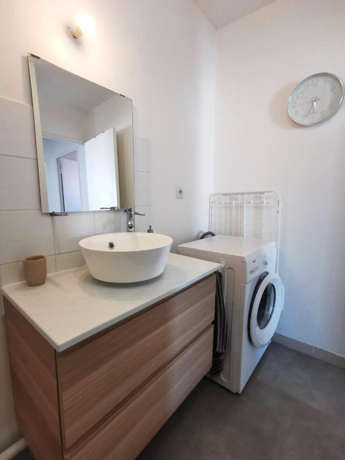 Appartement rénové cocooning Miramas Esterno foto